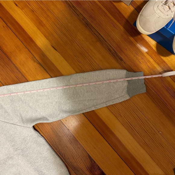 La Paz Cunha Sweatshirt Soft Grey Small - Picture 8 of 9